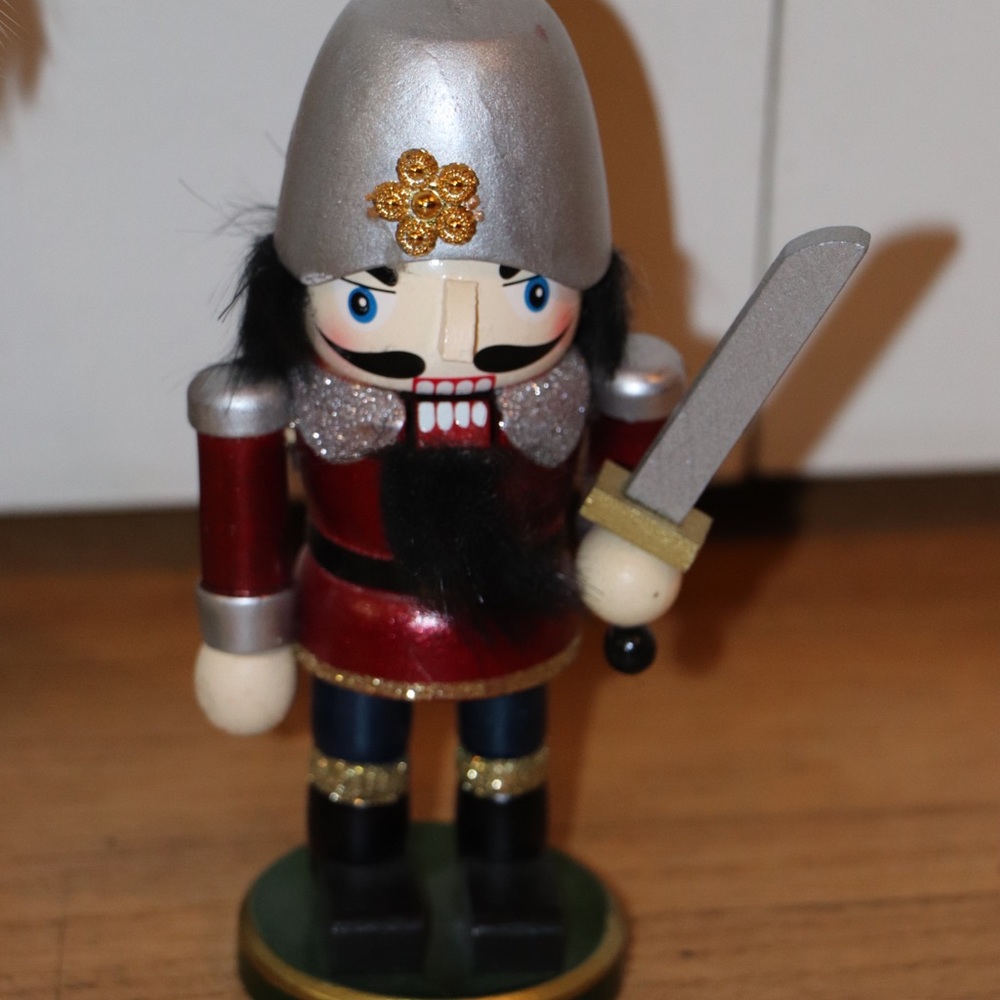 Mini Nutcrackers - Picture 5 of 5